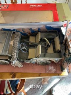 1/6 GI JOE Willys Jeep HASBRO 2001 RARE
