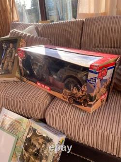 1/6 GI JOE Willys Jeep HASBRO 2001 RARE