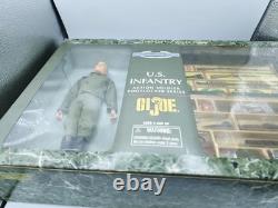 1998 GI Joe Timeless Collection US Infantry Action Soldier Footlocker Series SIB
