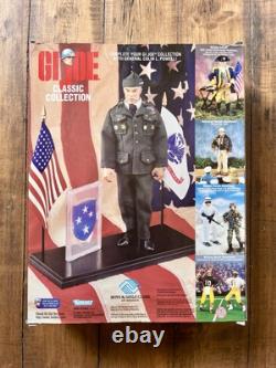 1998 Hasbro G. I. Joe General Colin L. Powell Classic Collection Action Figure