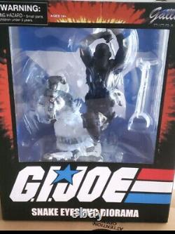 GI JOE GALLERY STORM SHADOW AND SNAKE EYES PVC STATUE new boxed