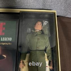 GI Joe Action Soldier Masterpiece Edition 1996 12in Figure Chronicle Books Box
