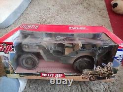 GI Joe Classic Collection Willys Jeep with 30. Caliber Hasbro 2001 81686 NRFB