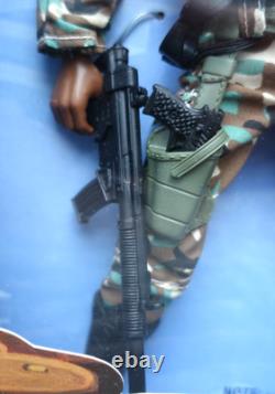 GI Joe Limited Edition Classic Collection Series BRITISH S. A. S Action Figure