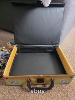 Gi Joe / Action Force bundle with suitcase x16 and extras