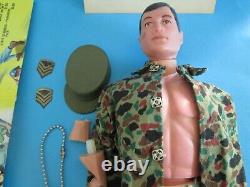 Gi joe action figure action marine by hasbro art 7700