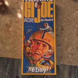 Hasbro G. I. Joe Talking Action Pilot Collectible Vintage Figure 2016 8-11 Years