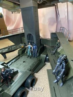 Open Box G. I. Joe The Rise Of Cobra Pit Mobile Headquarters vintage kenner