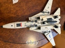 VINTAGE 1984 G. I. JOE ACTION FORCE SKYSTRIKER XP-14F COMBAT JET With PILOT