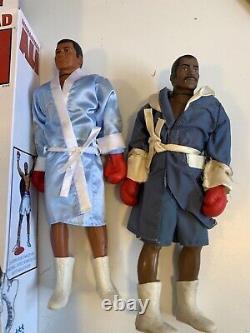 Vintage 1970 very rare muhammad ali figure, joe frazer and boxing ring